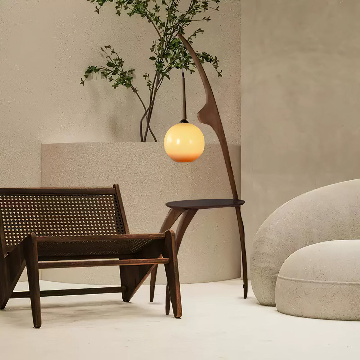 Selisora vloerlamp met gebogen mantisarm in walnootkleur