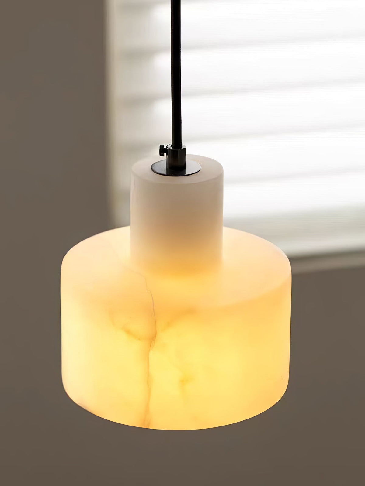 Moderne hanglamp van albast met dubbele cilindervorm