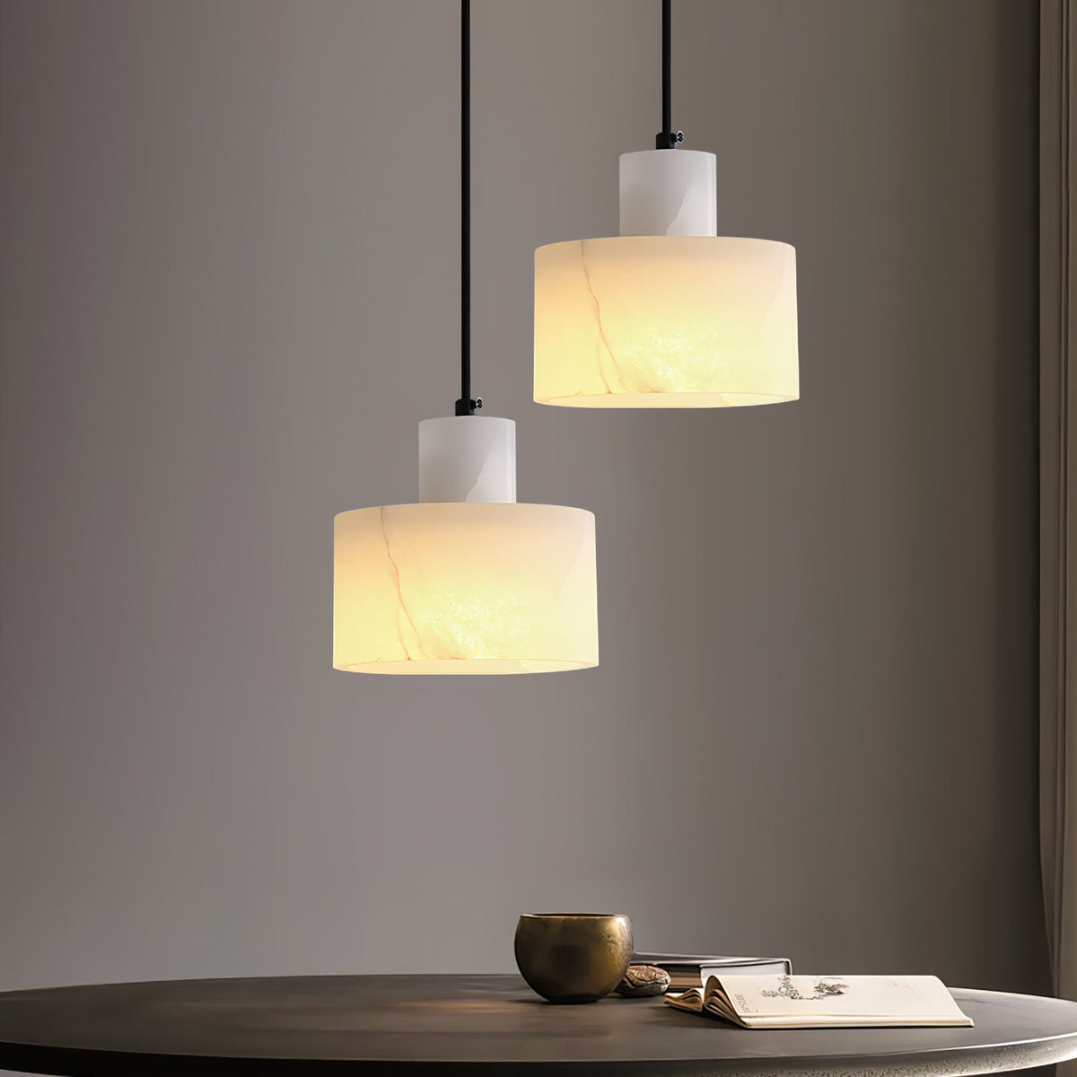 Moderne hanglamp van albast met dubbele cilindervorm