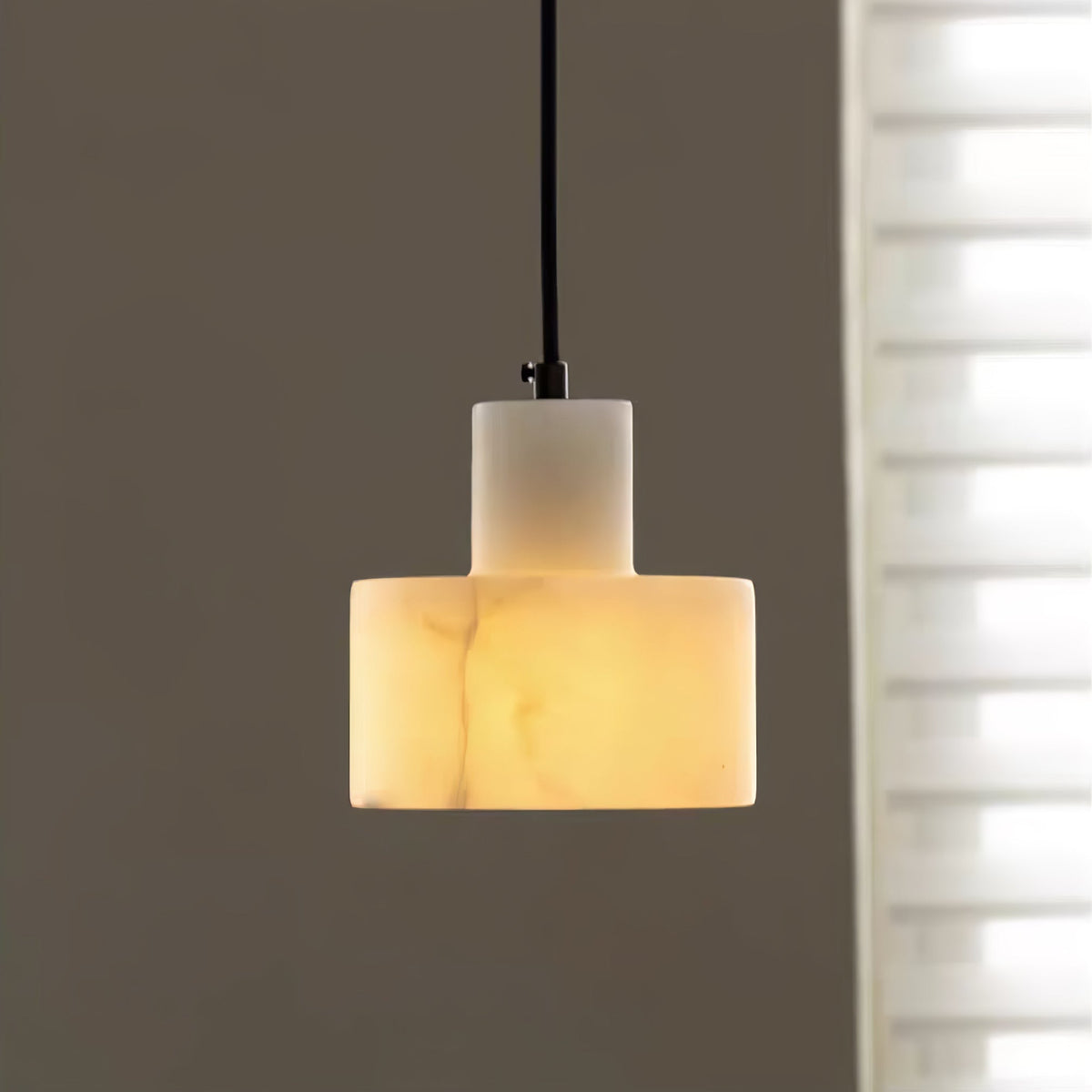 Moderne hanglamp van albast met dubbele cilindervorm