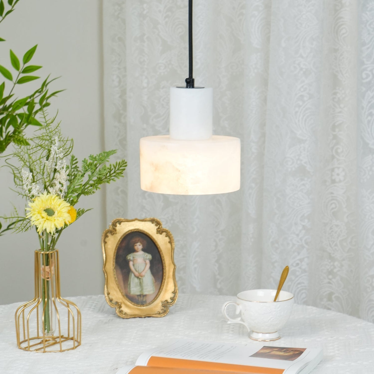 Moderne hanglamp van albast met dubbele cilindervorm