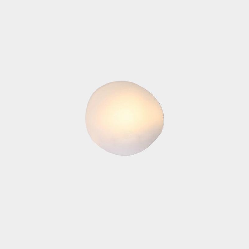 Eirinina wandlamp met bolvormig glas