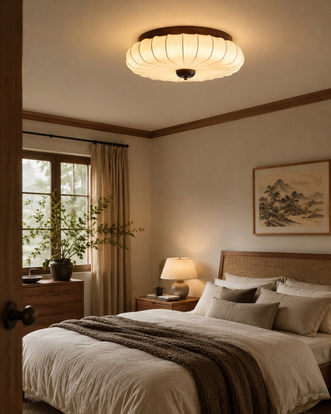 Miroraine vlakke plafondlamp walnootkleurige afwerking beige stoffen kap