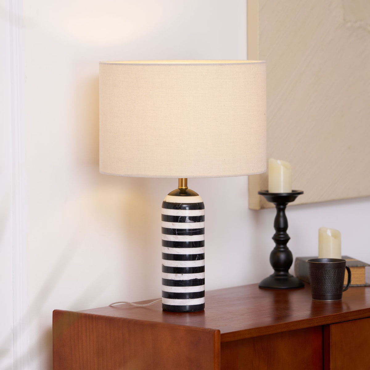 Avery moderne tafellamp