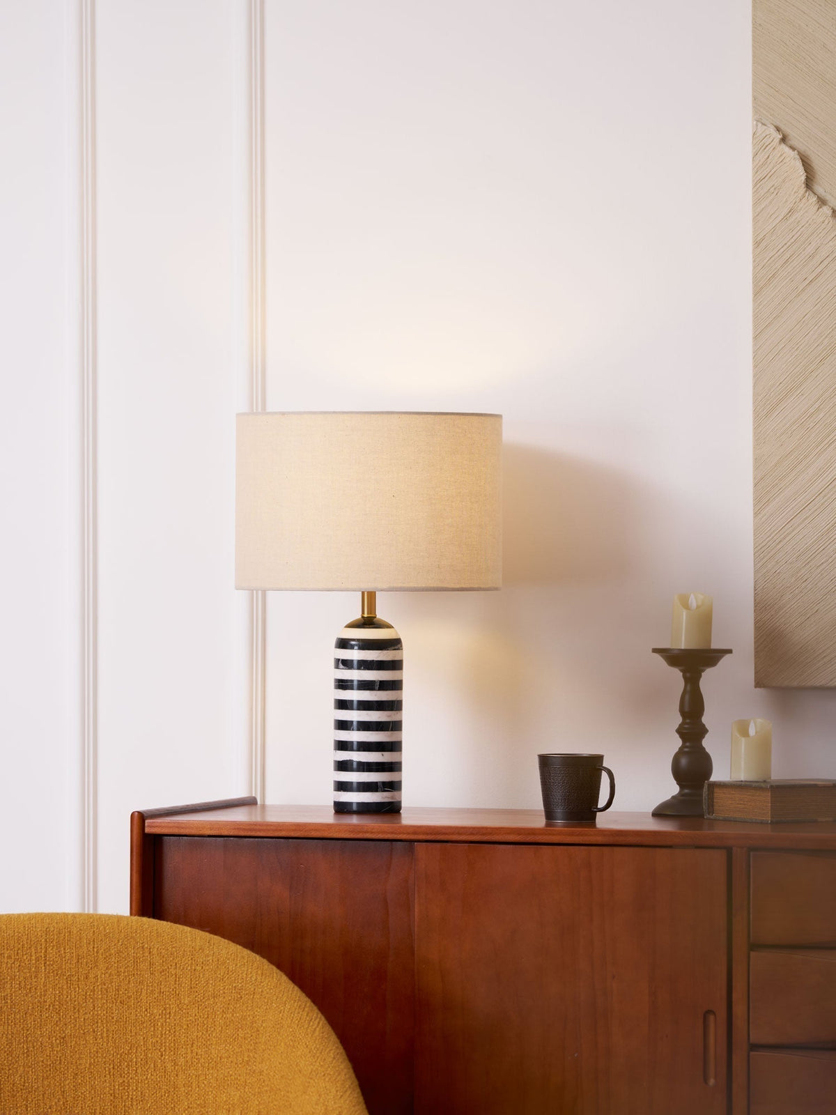 Avery moderne tafellamp