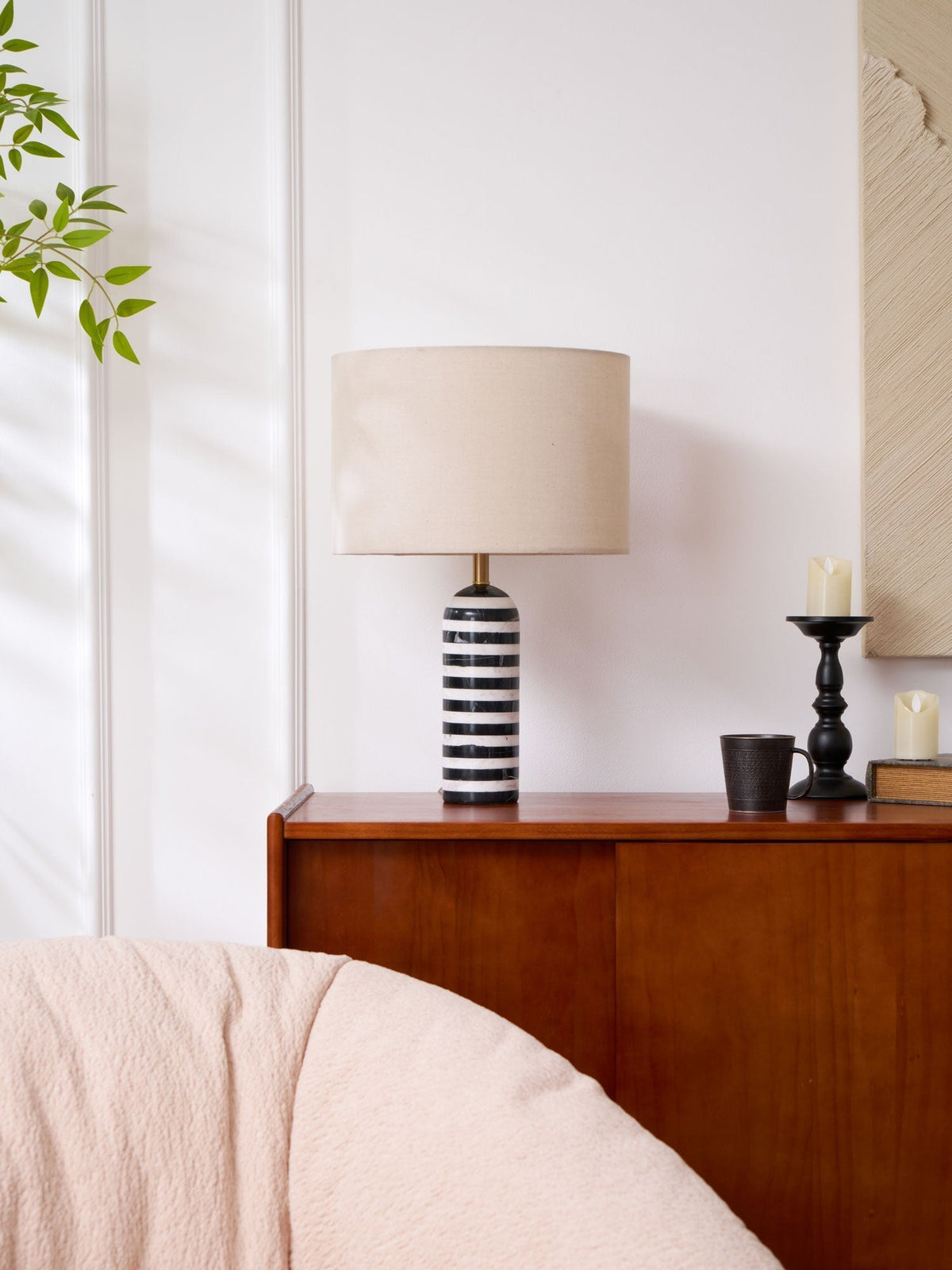 Avery moderne tafellamp