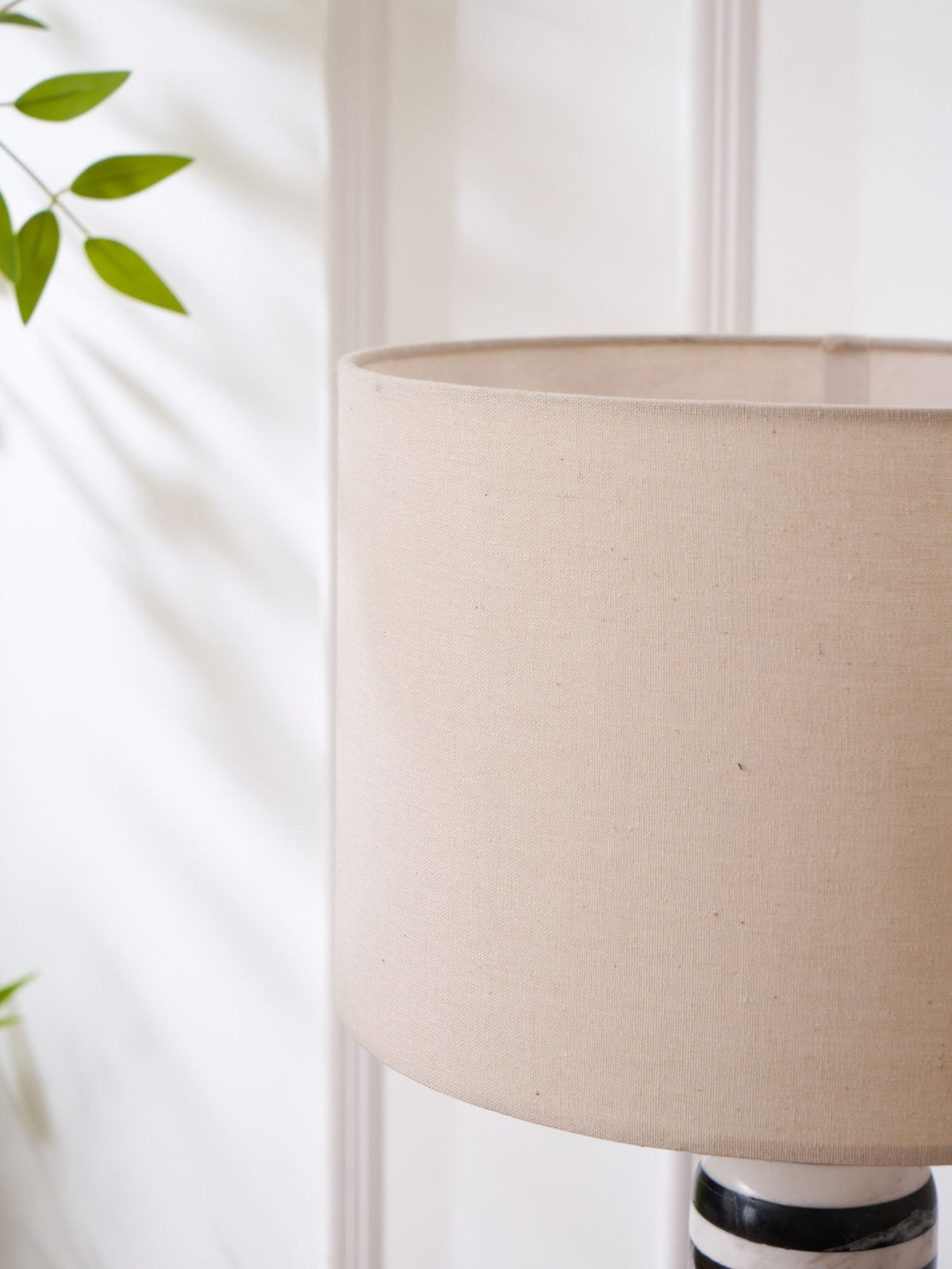 Avery moderne tafellamp