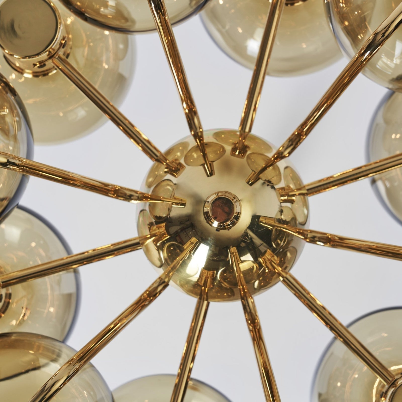 Valentina Moderne LED Kroonluchter Metaal Glas Woonkamer