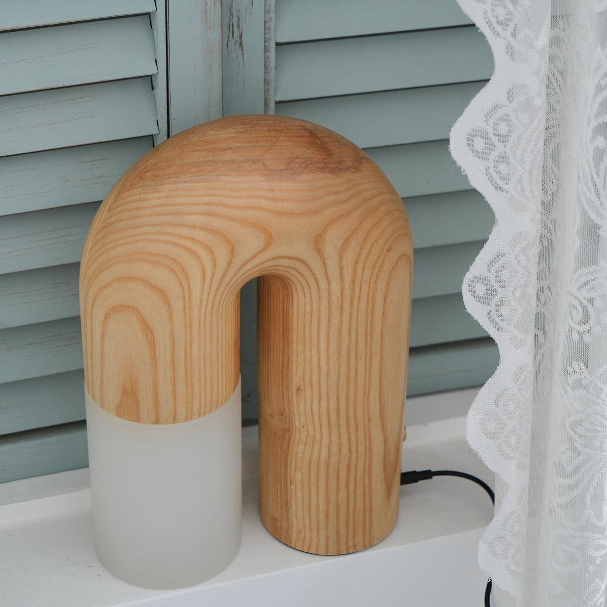 Arch Houten tafellamp