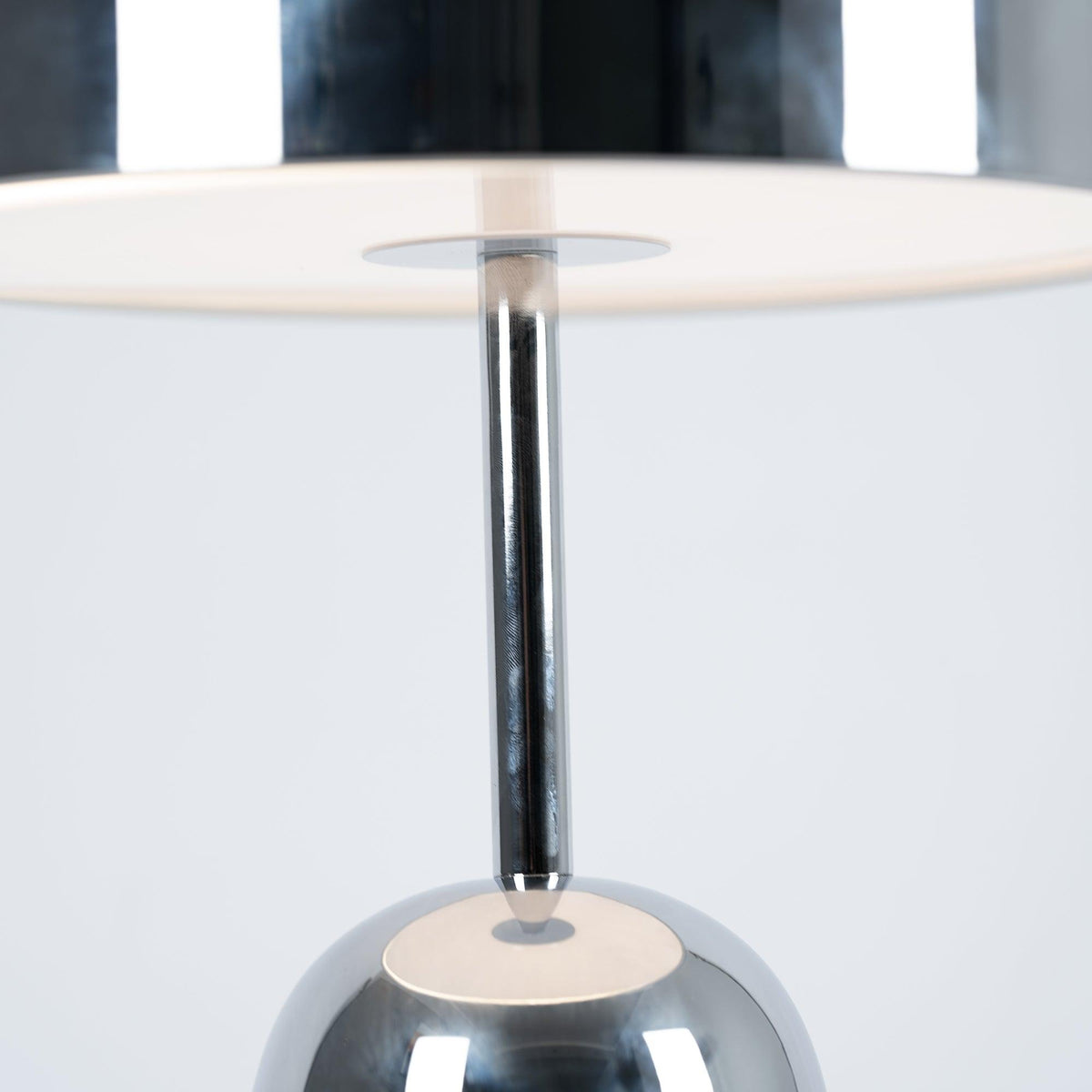 Ames luxe tafellamp in chrome