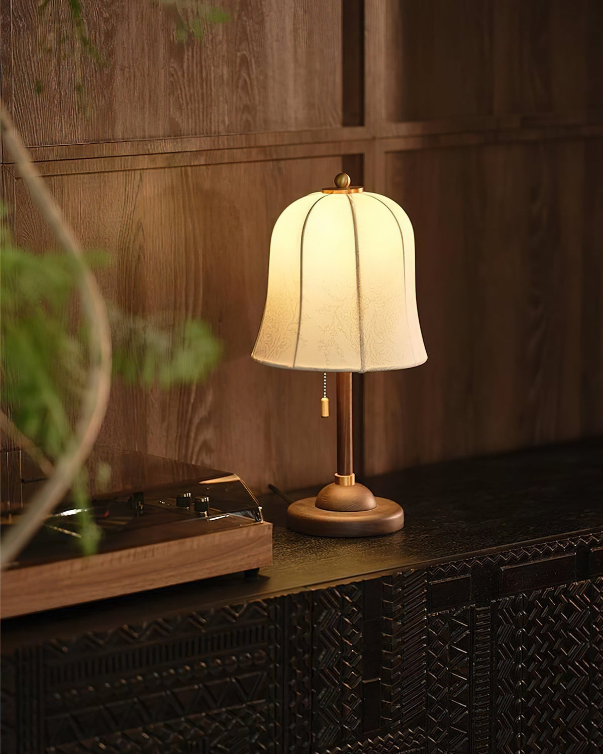 Ivelen Wabi-Sabi houten tafellamp in walnootkleur en beige