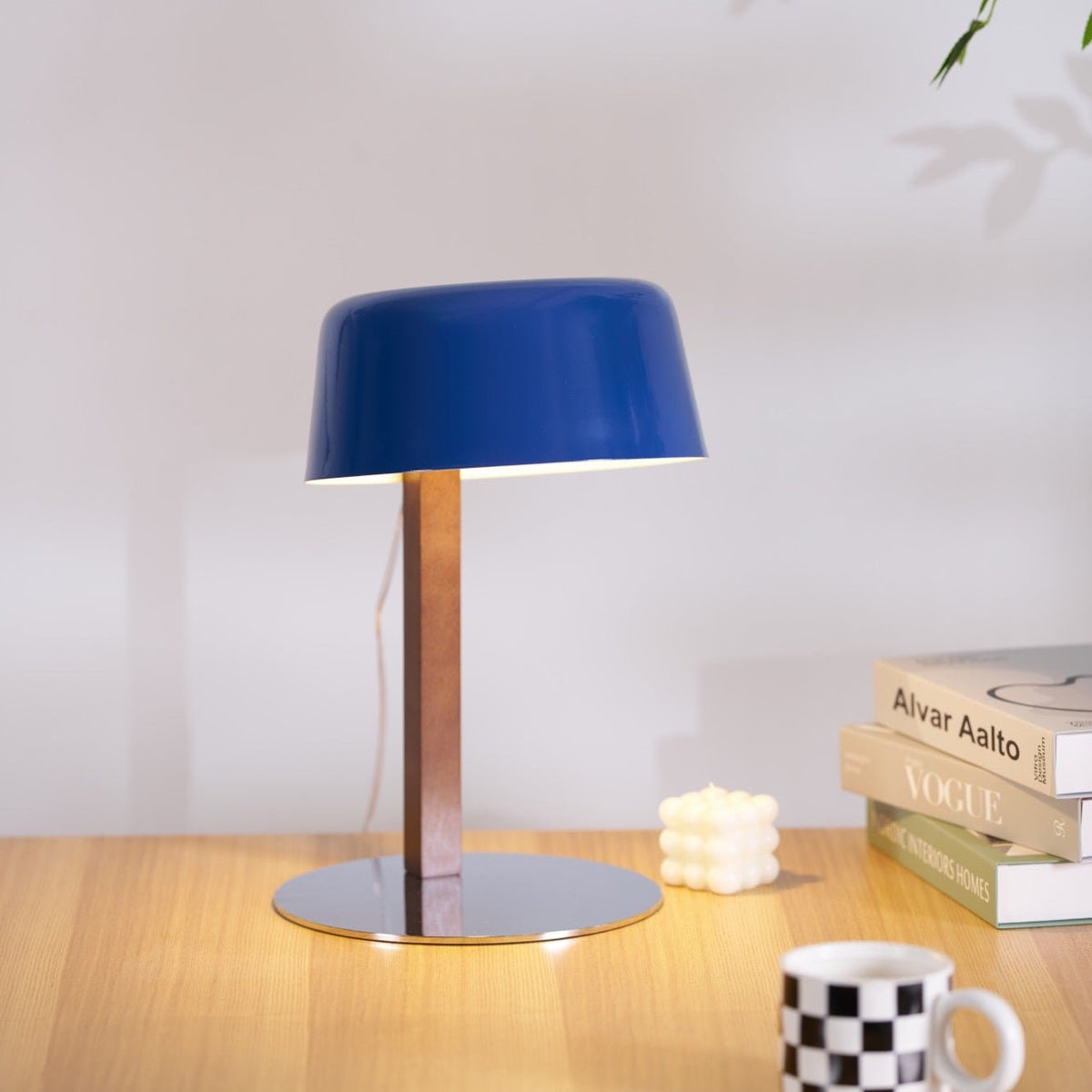 Cirirelle Moderne tafellamp van walnoot