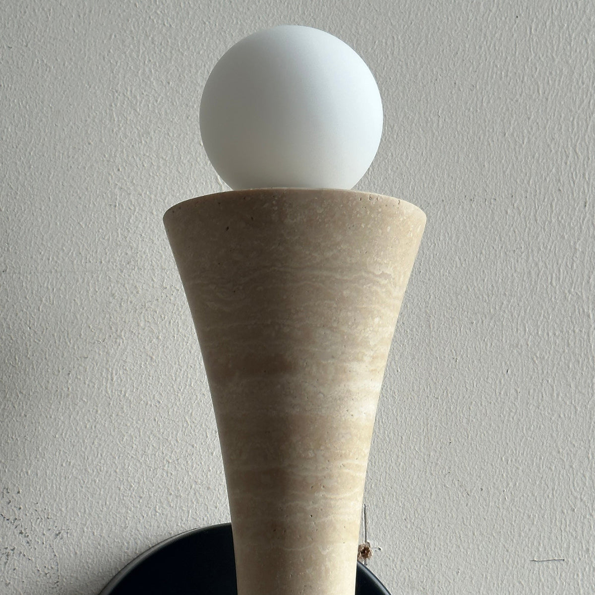 Elaiselle wandlamp