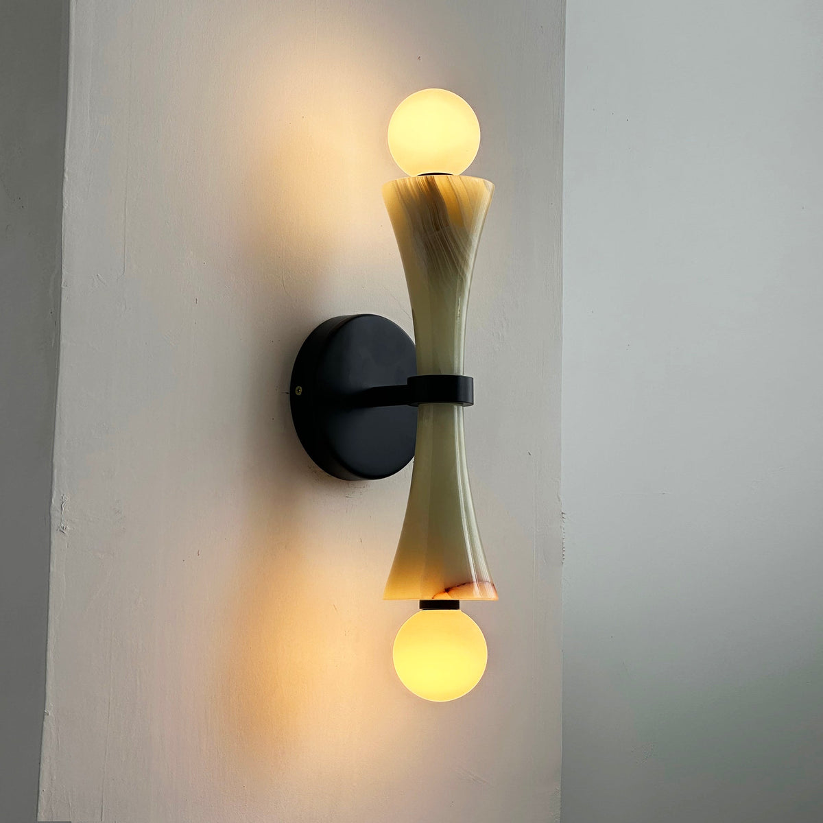 Elaiselle wandlamp