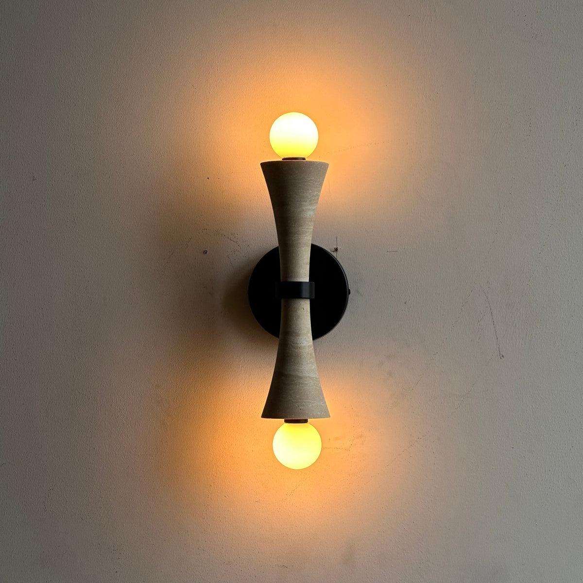 Elaiselle wandlamp