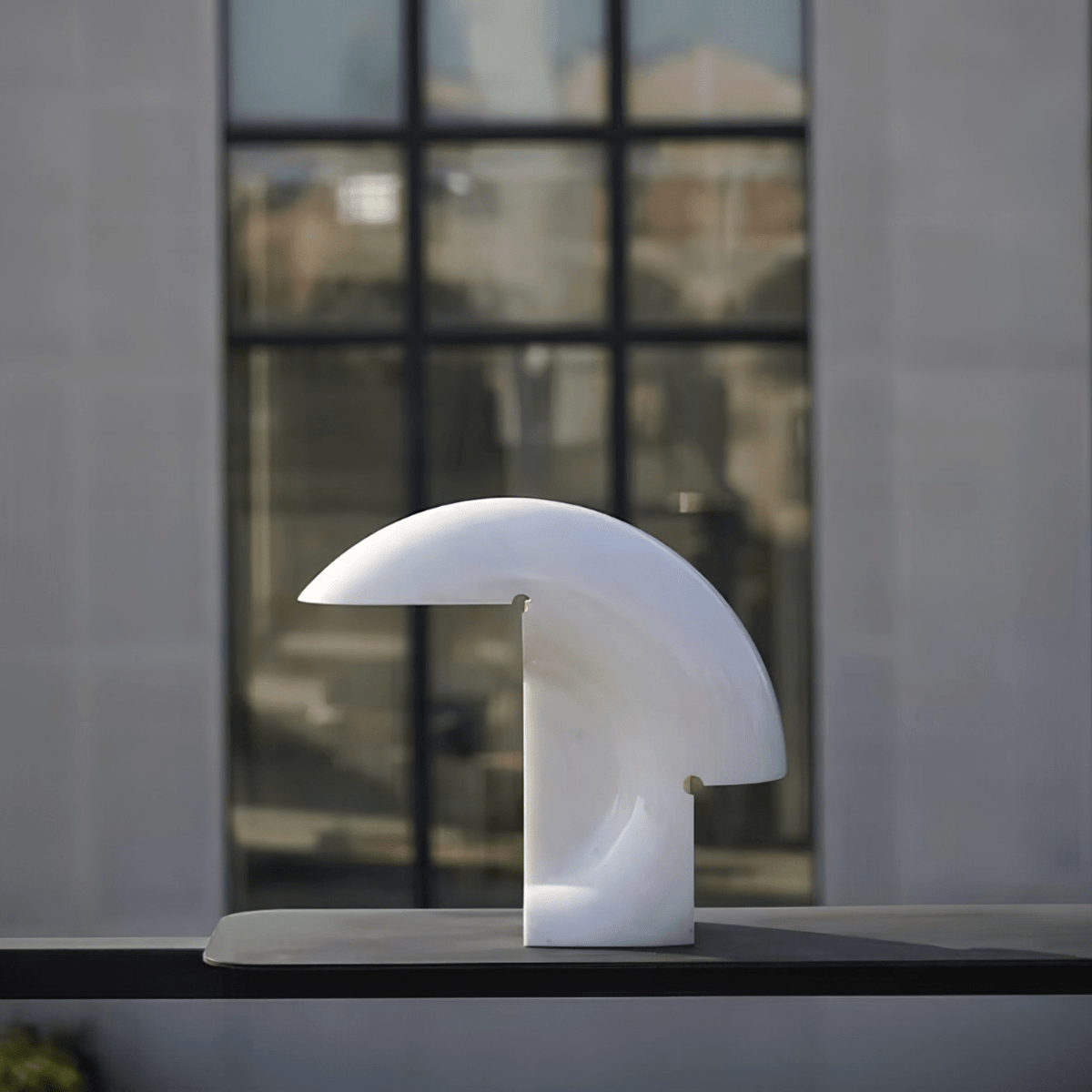 Emmy Moderne tafellamp van marmer