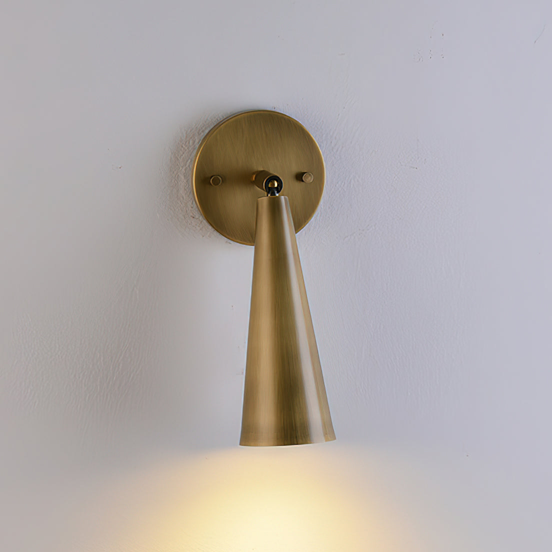 Mirisenne draaibare wandlamp