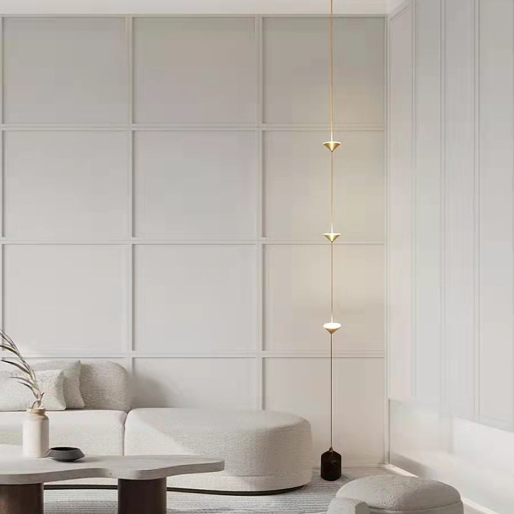Edge Moderne Minimalistische Lineaire Metalen Vloerlamp Goud