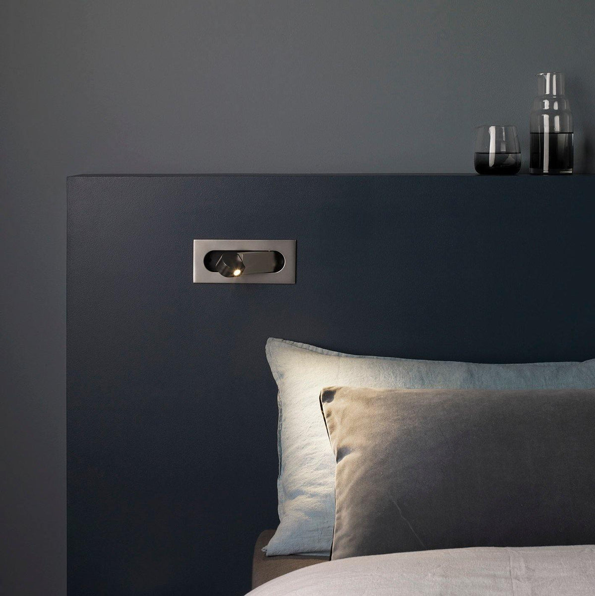 Lumisiella verstelbare moderne ledleeslamp voor naast het bed