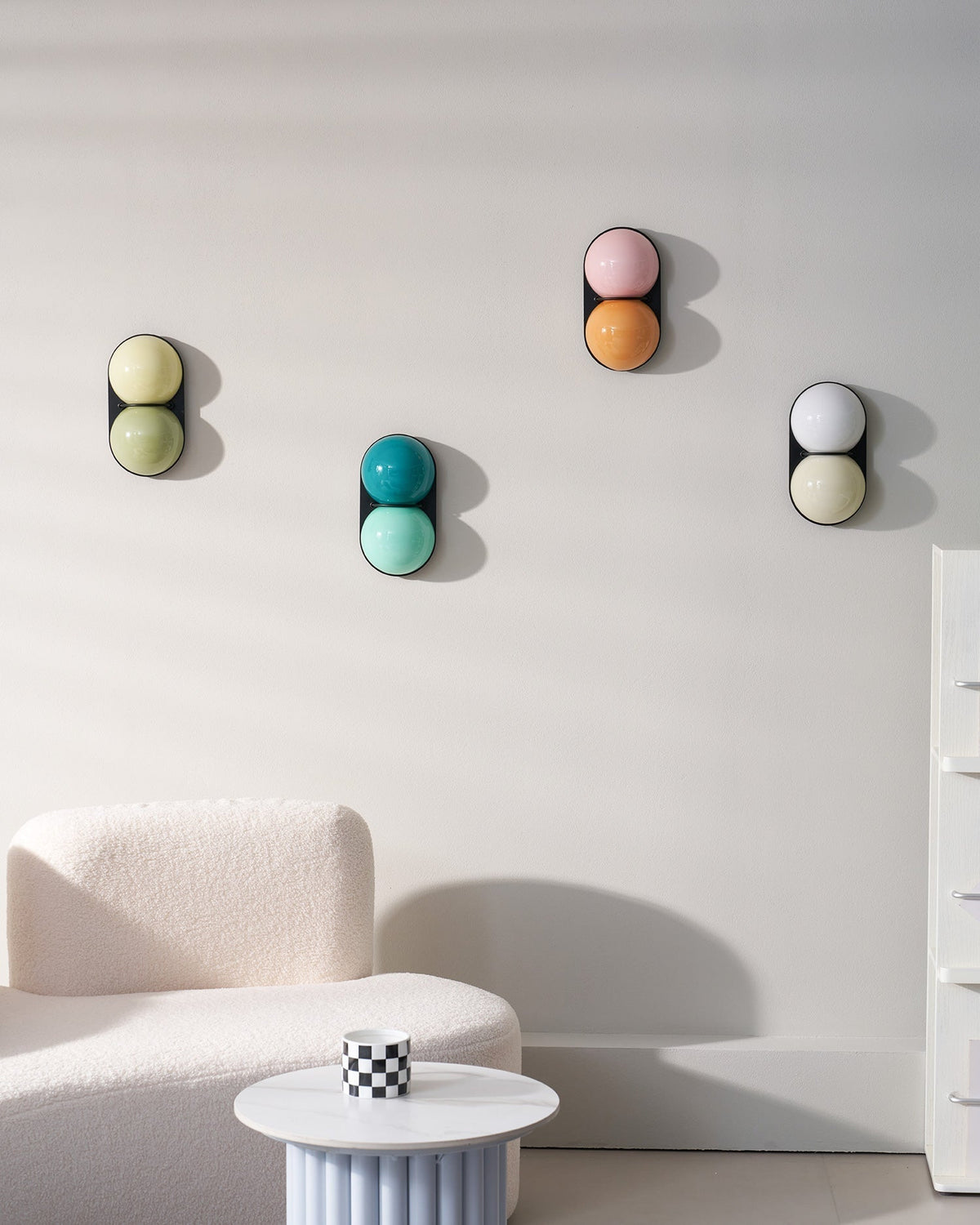 Two bollen wandlamp van glas