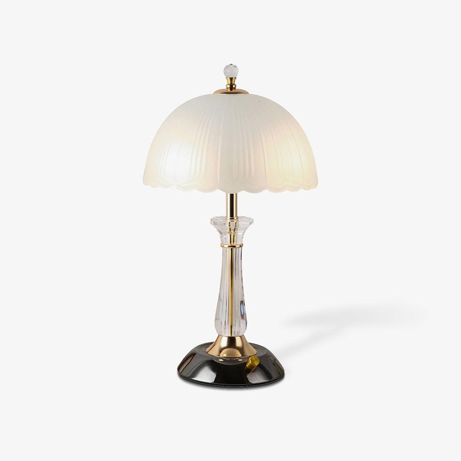 Belle tafellamp met bolvormig glazen kap