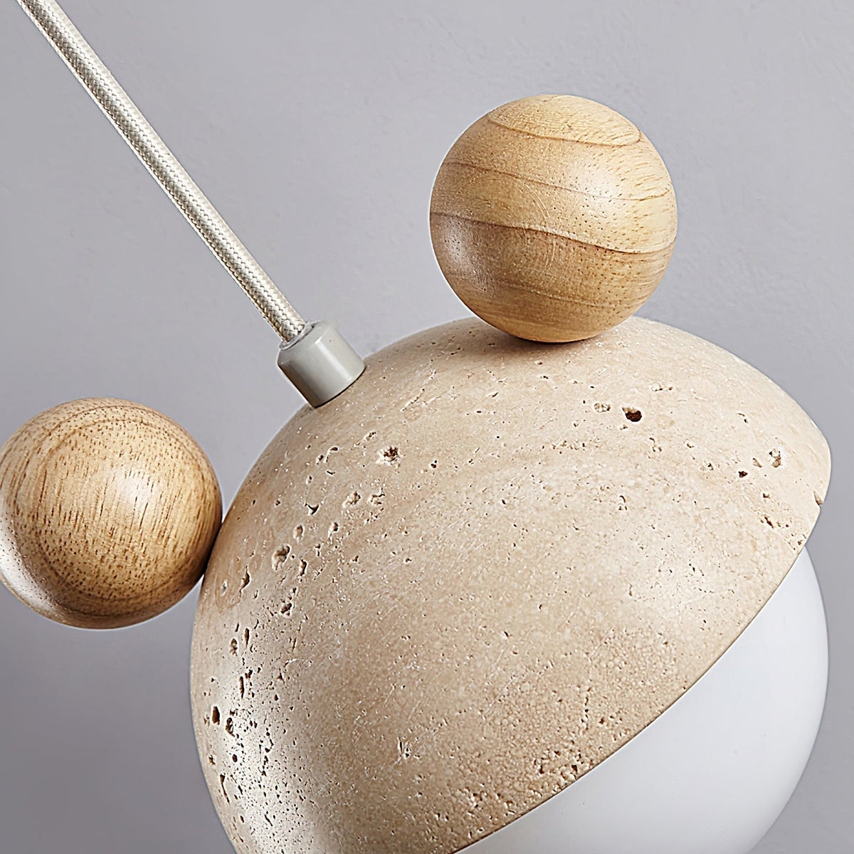Lyraeus Mickey-hanglamp van travertin