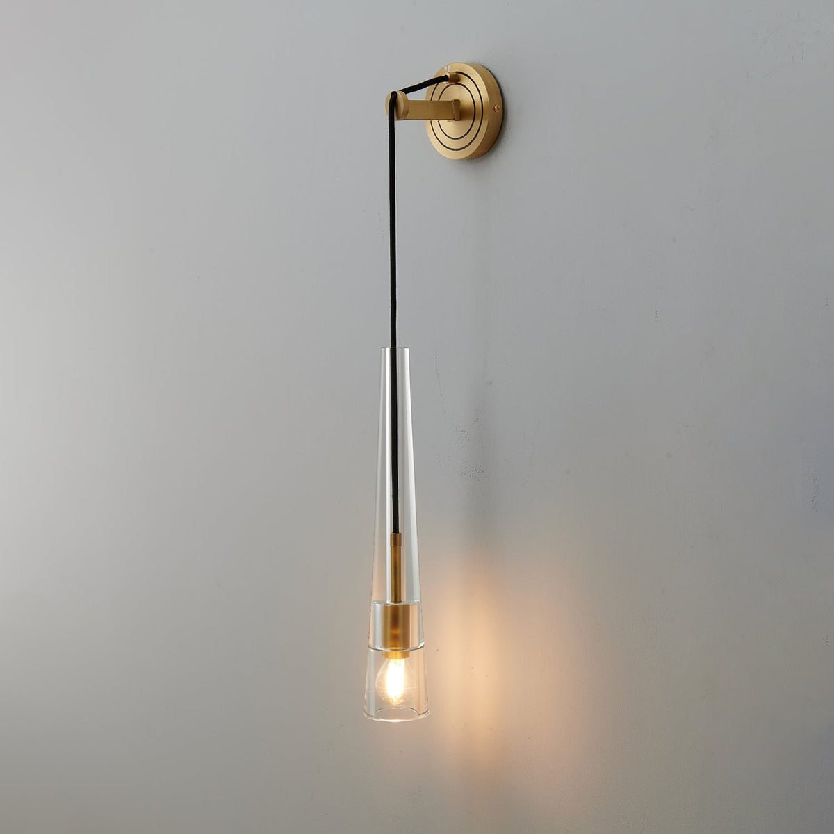 Zodorila Moderne wandlamp uit de Minimalistische Kristalserie