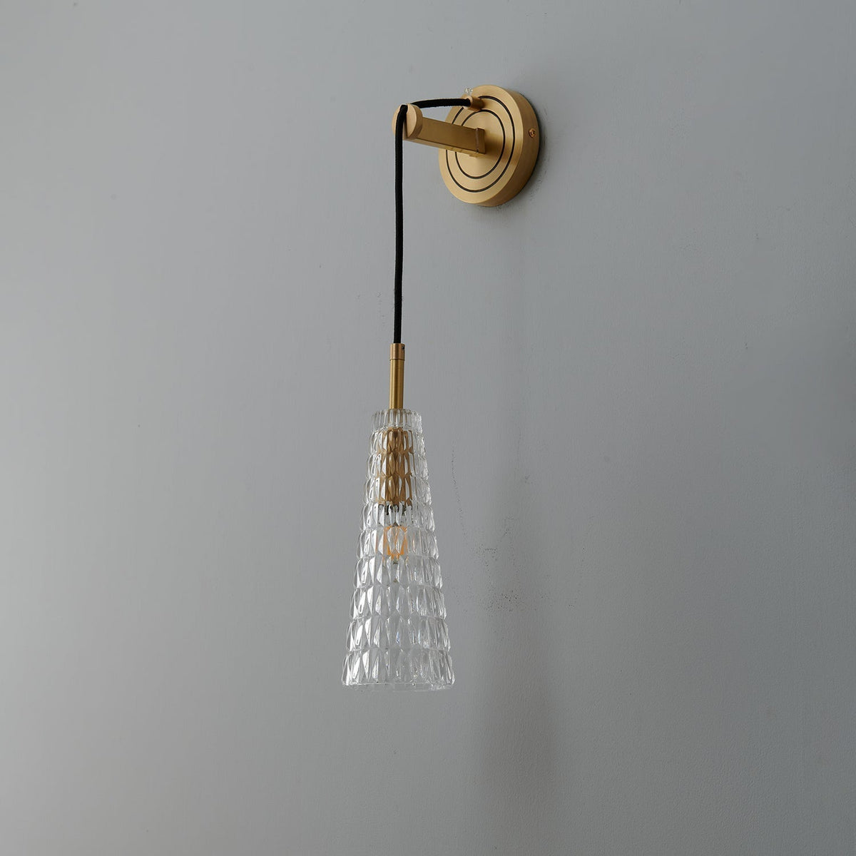 Zodorila Moderne wandlamp uit de Minimalistische Kristalserie