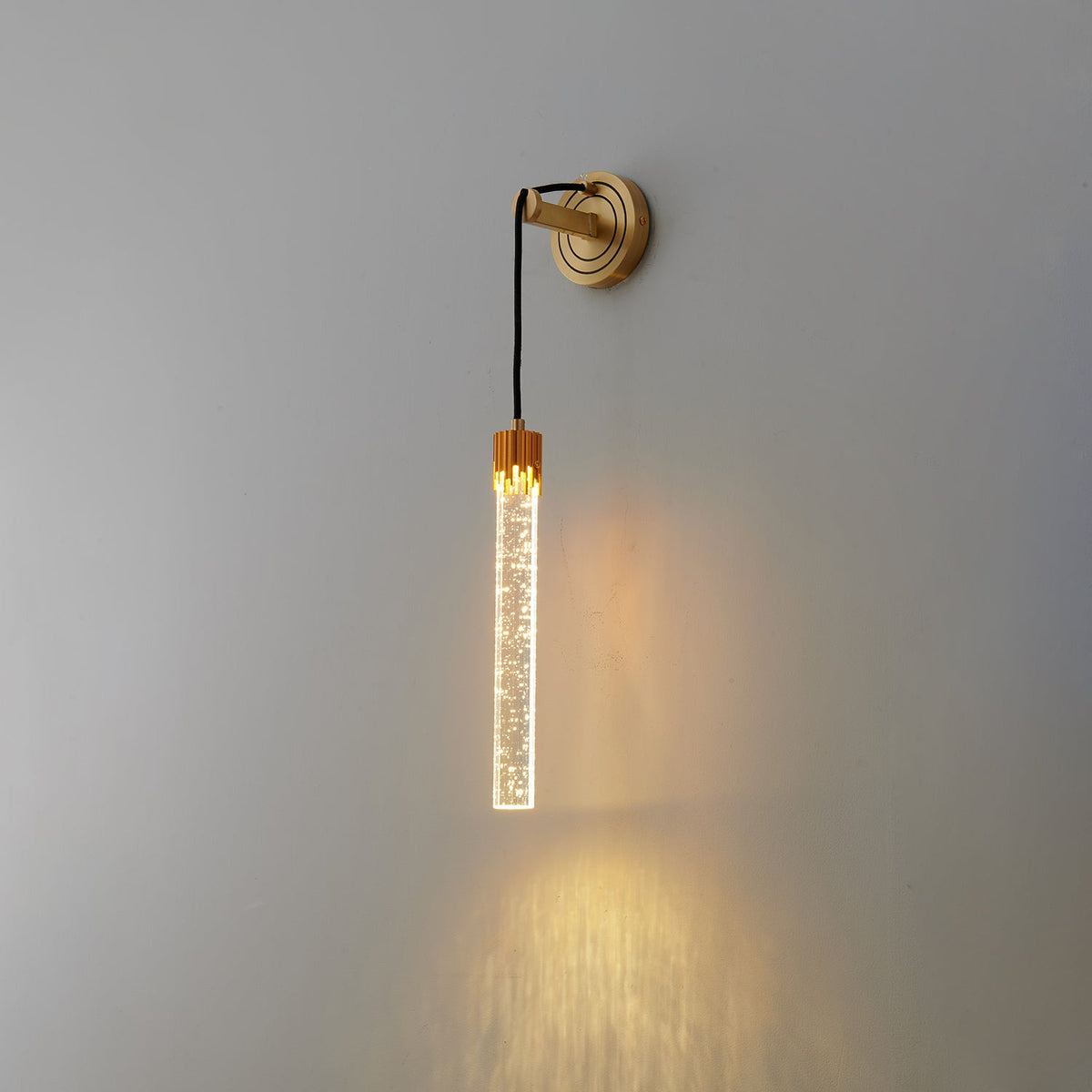 Zodorila Moderne wandlamp uit de Minimalistische Kristalserie