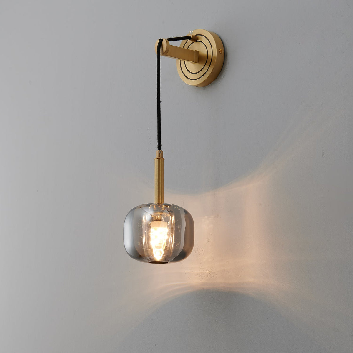 Zodorila Moderne wandlamp uit de Minimalistische Kristalserie