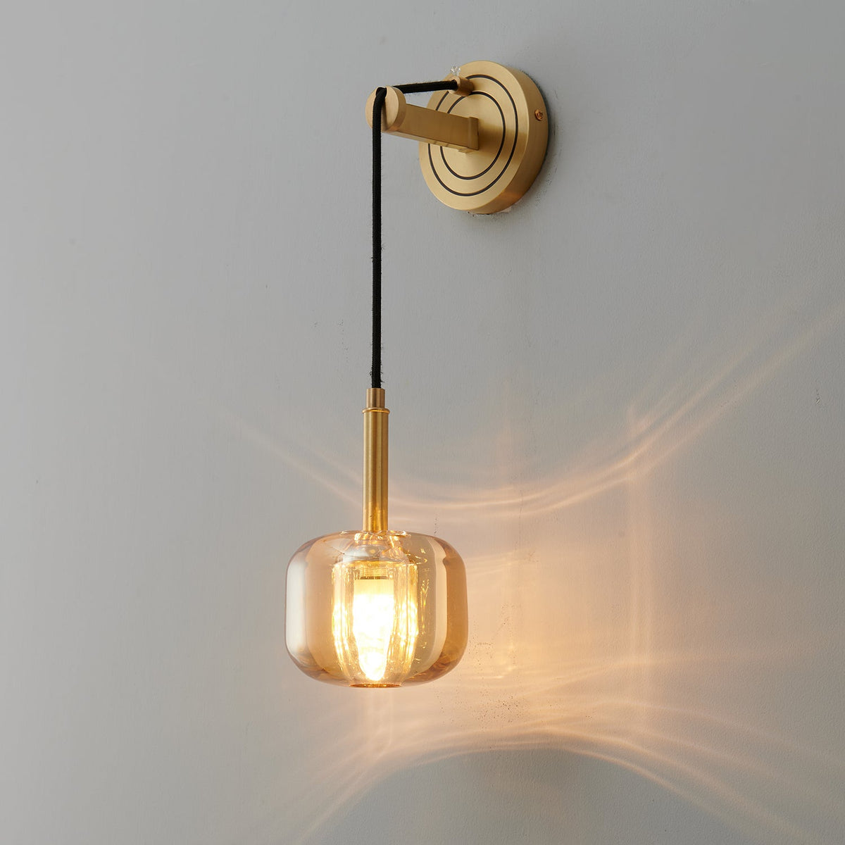 Zodorila Moderne wandlamp uit de Minimalistische Kristalserie