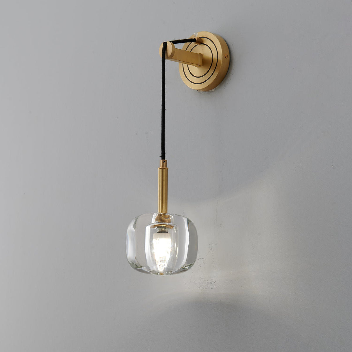 Zodorila Moderne wandlamp uit de Minimalistische Kristalserie