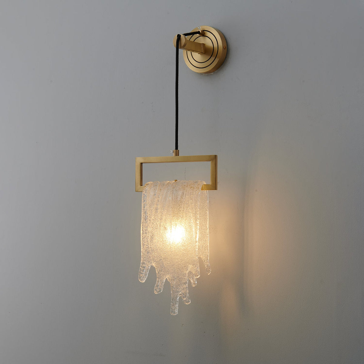 Zodorila Moderne wandlamp uit de Minimalistische Kristalserie