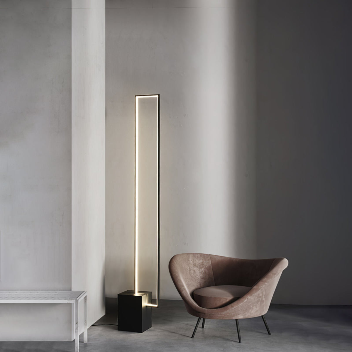 Keloza aluminium vloerlamp