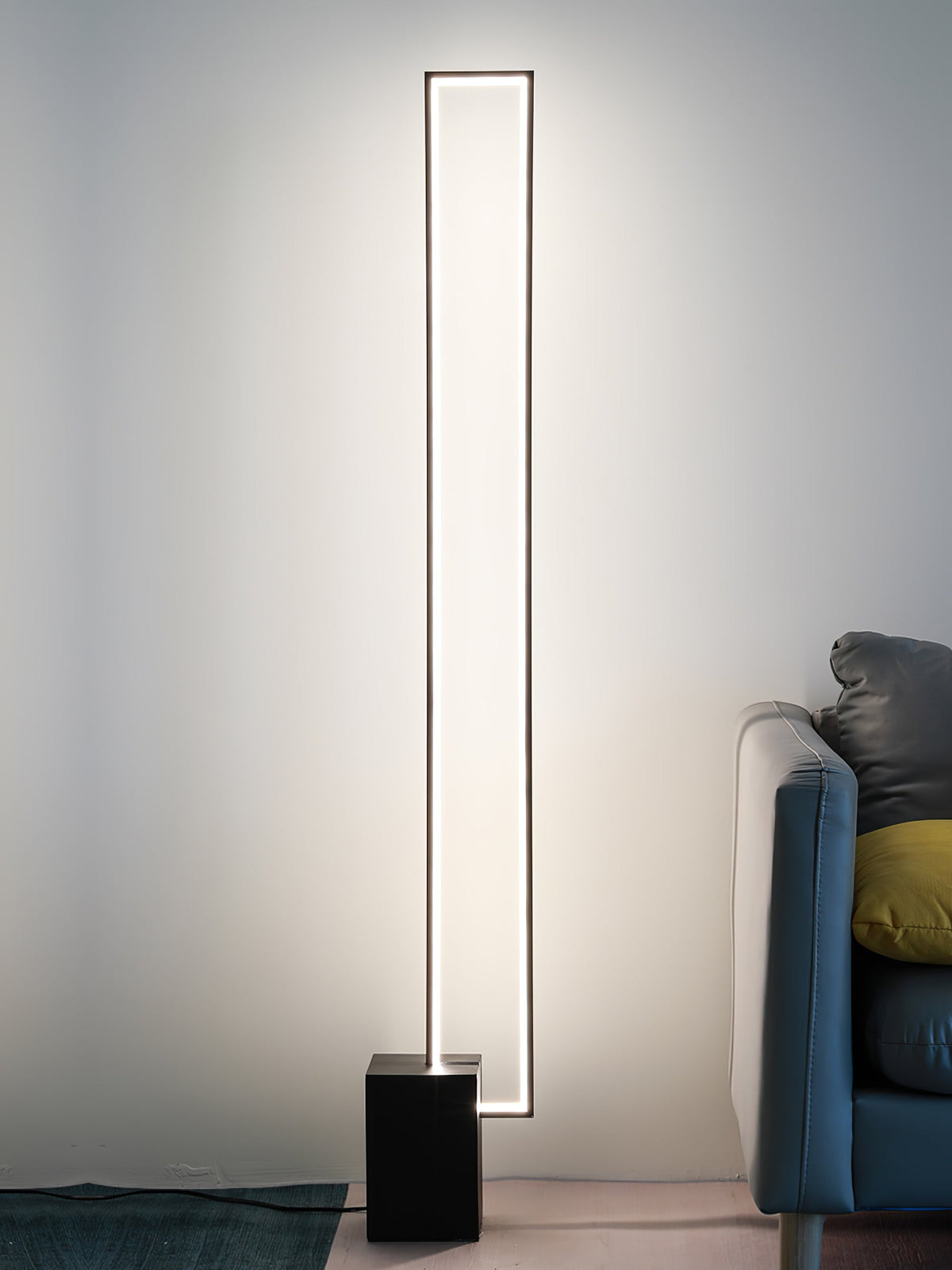 Keloza aluminium vloerlamp
