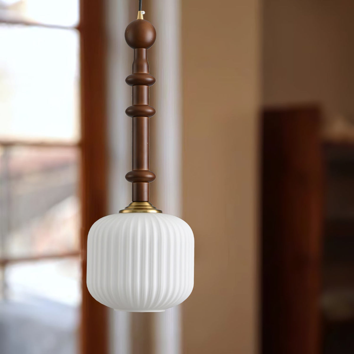Iliror Traditionele hanglamp van Hout en glas