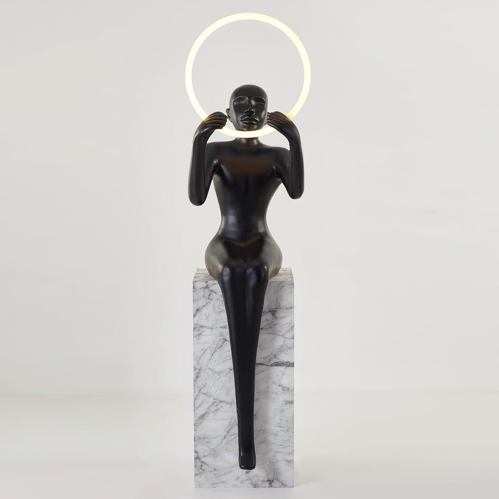 Orelaielle sculpturale vloerlamp in zwart