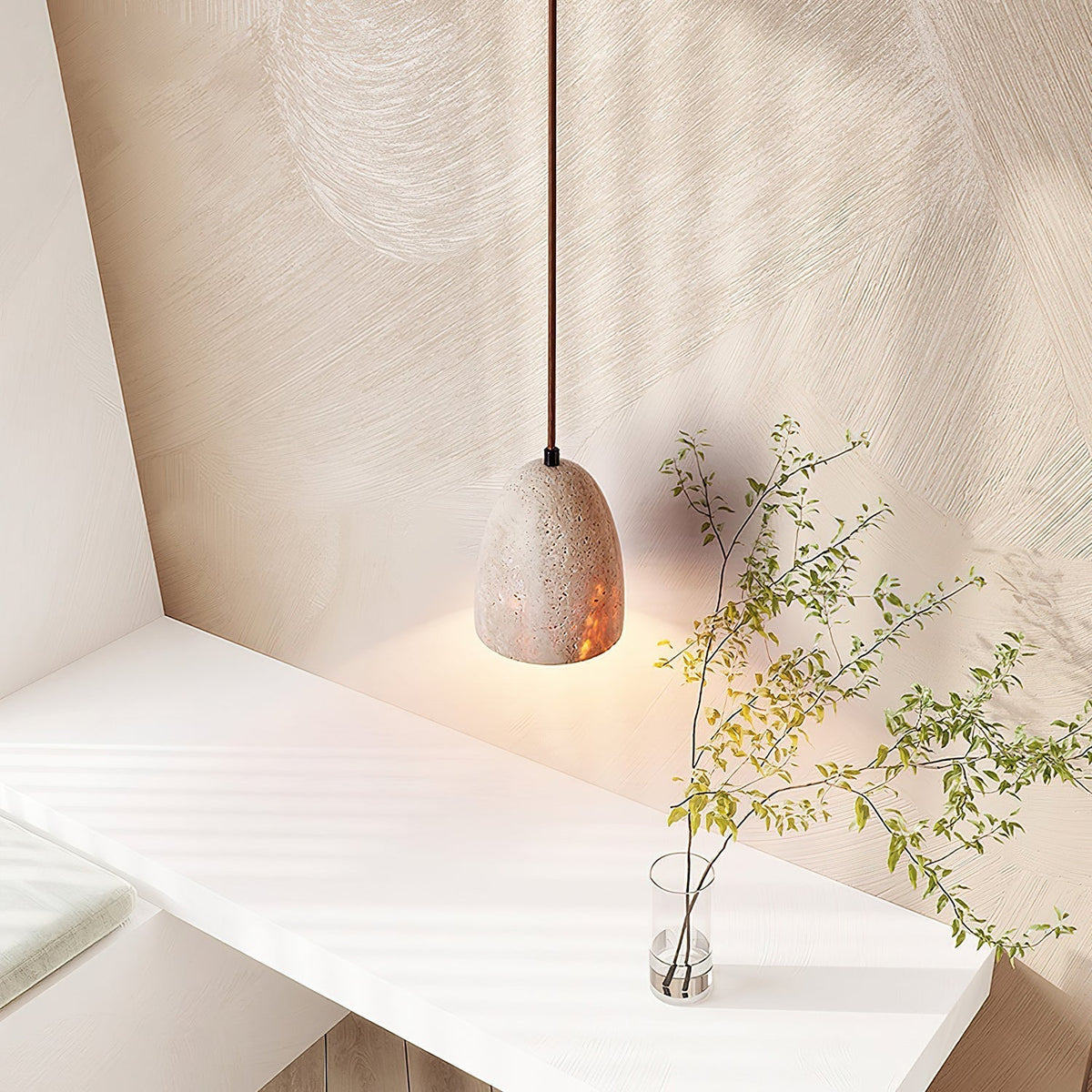 Lildes conische hanglamp van geel travertin