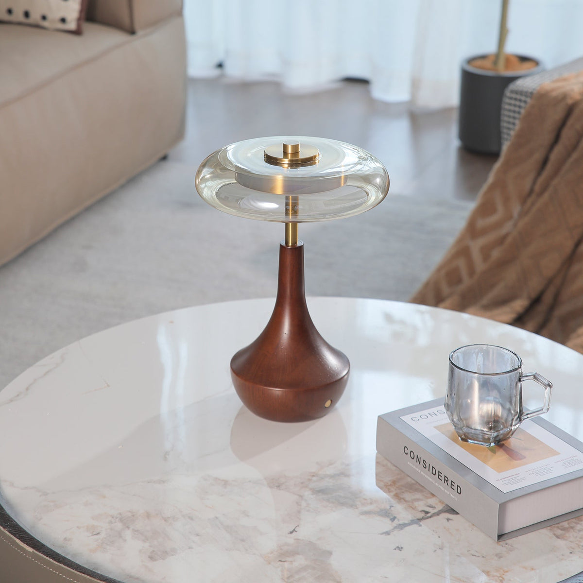 Orlan houten vintage tafellamp