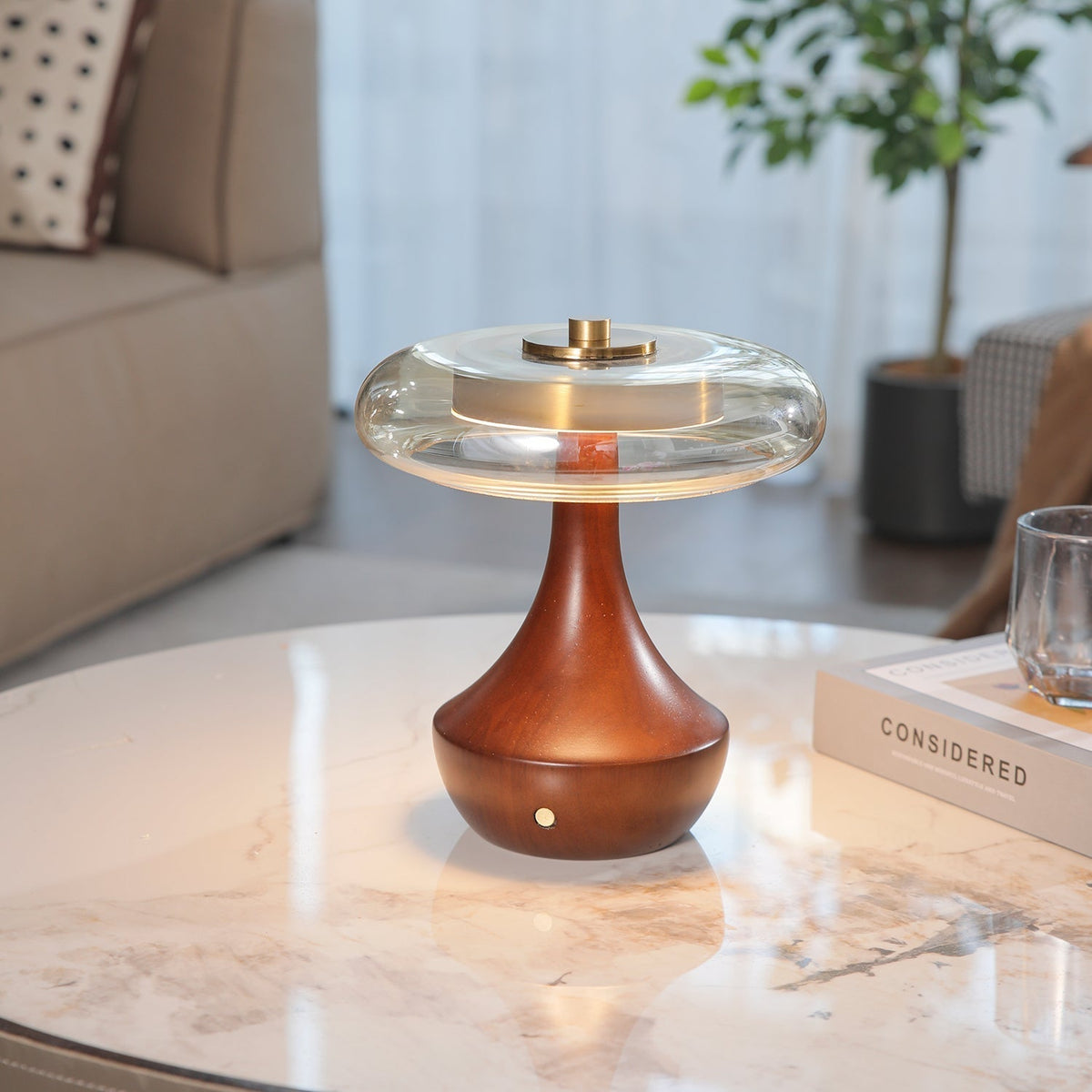 Orlan houten vintage tafellamp