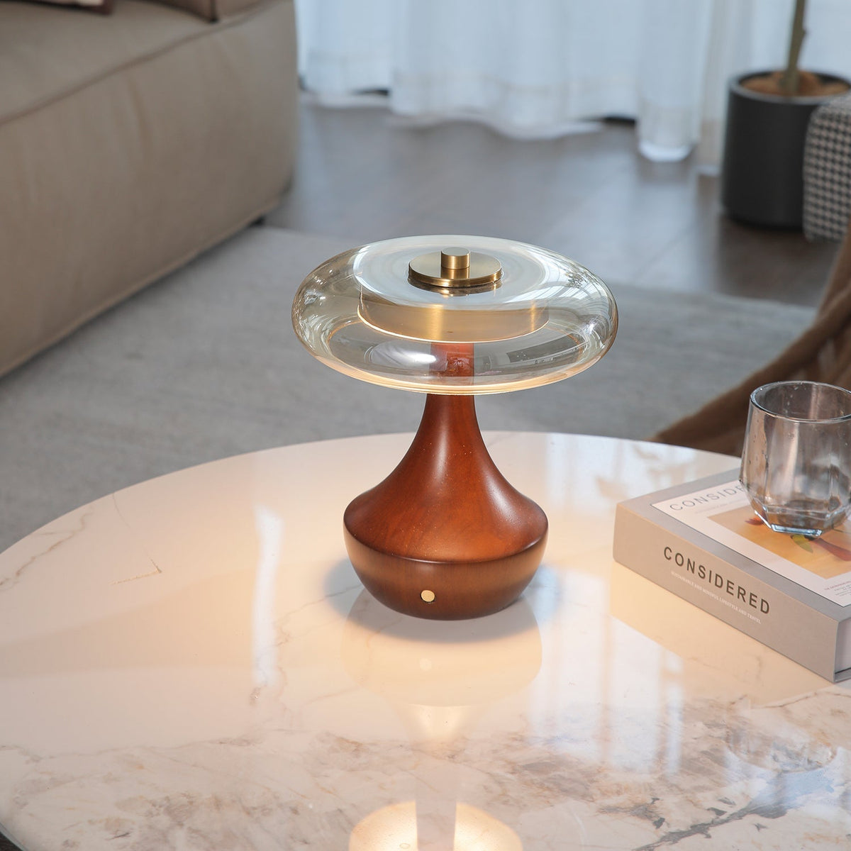 Orlan houten vintage tafellamp