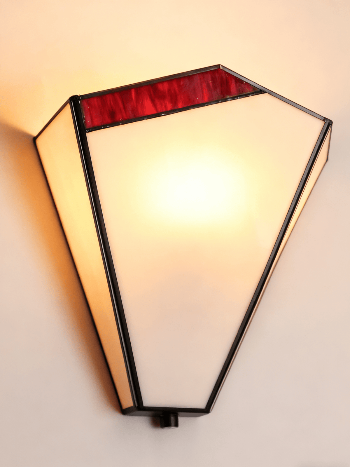 Lila Deco wandlamp