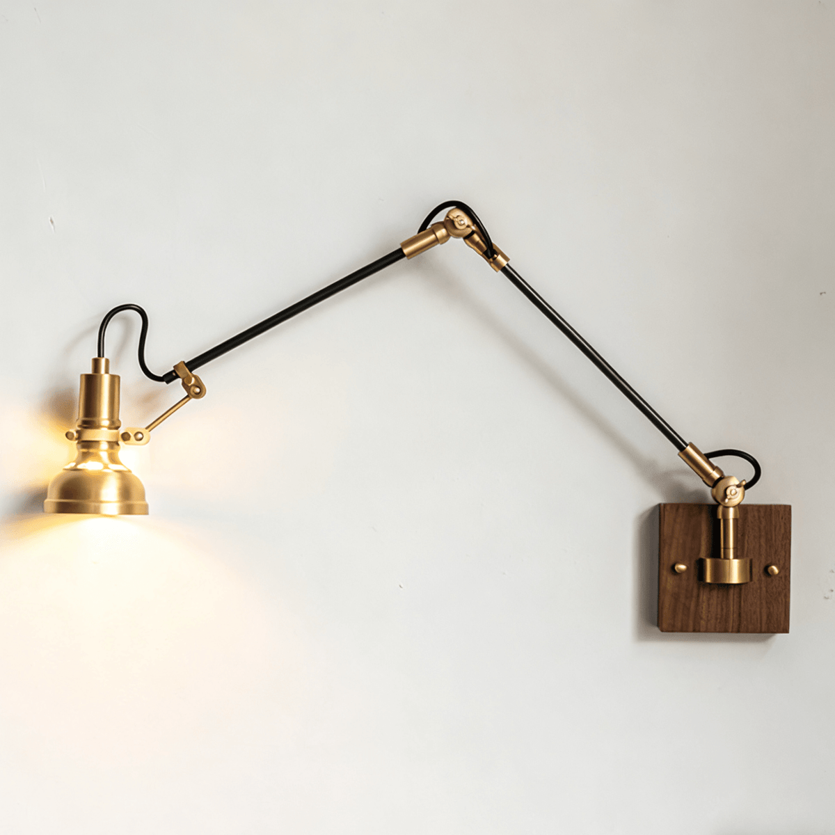 Jovlyn houten wandlamp