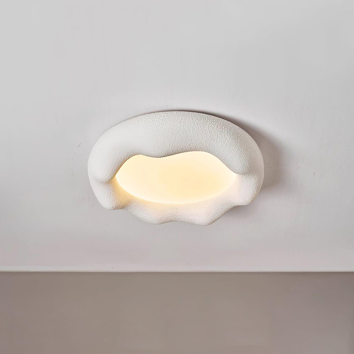 Plafondlamp met organische hars- en glasvezellichaam in beige