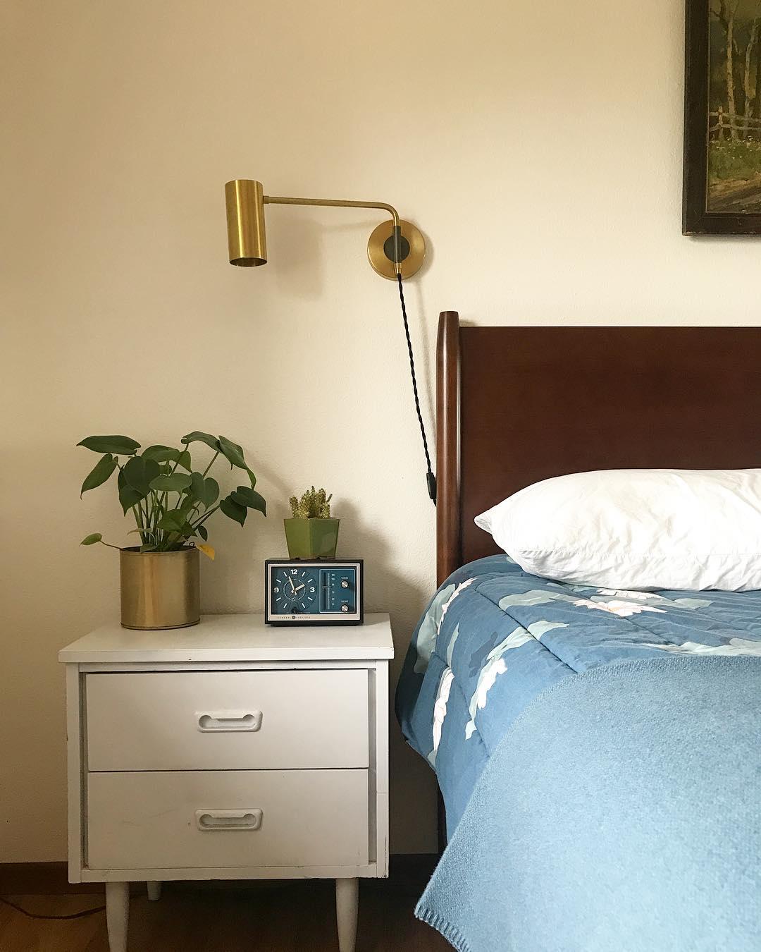 Merton wandlamp van staal in industriële stijl