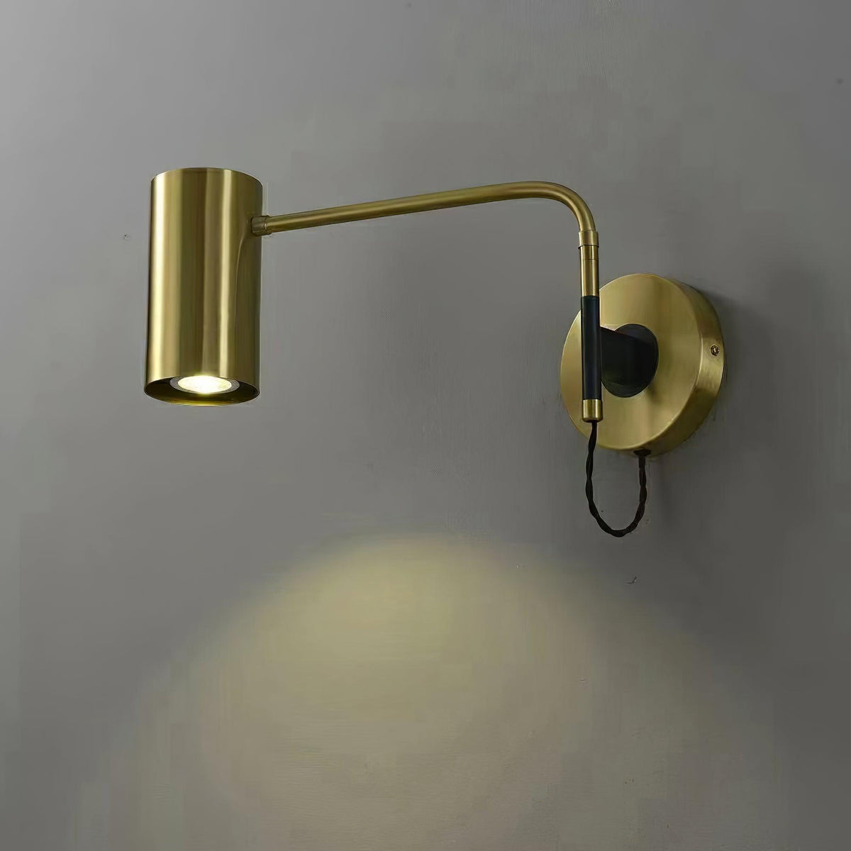 Merton wandlamp van staal in industriële stijl
