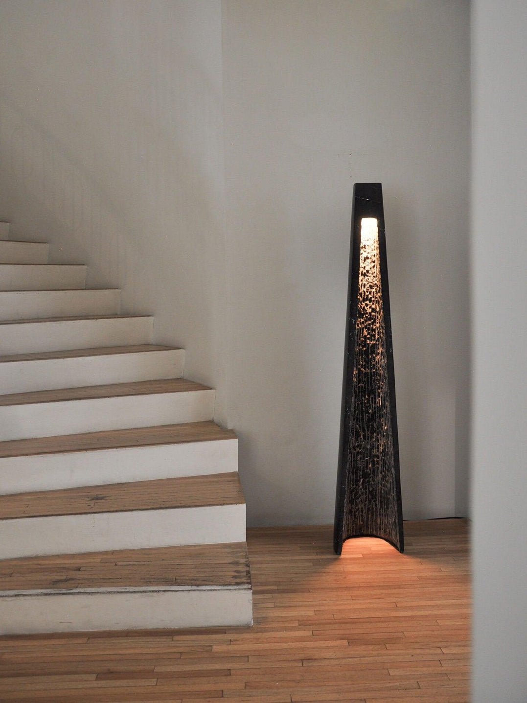 Lave vloerlamp van marmer