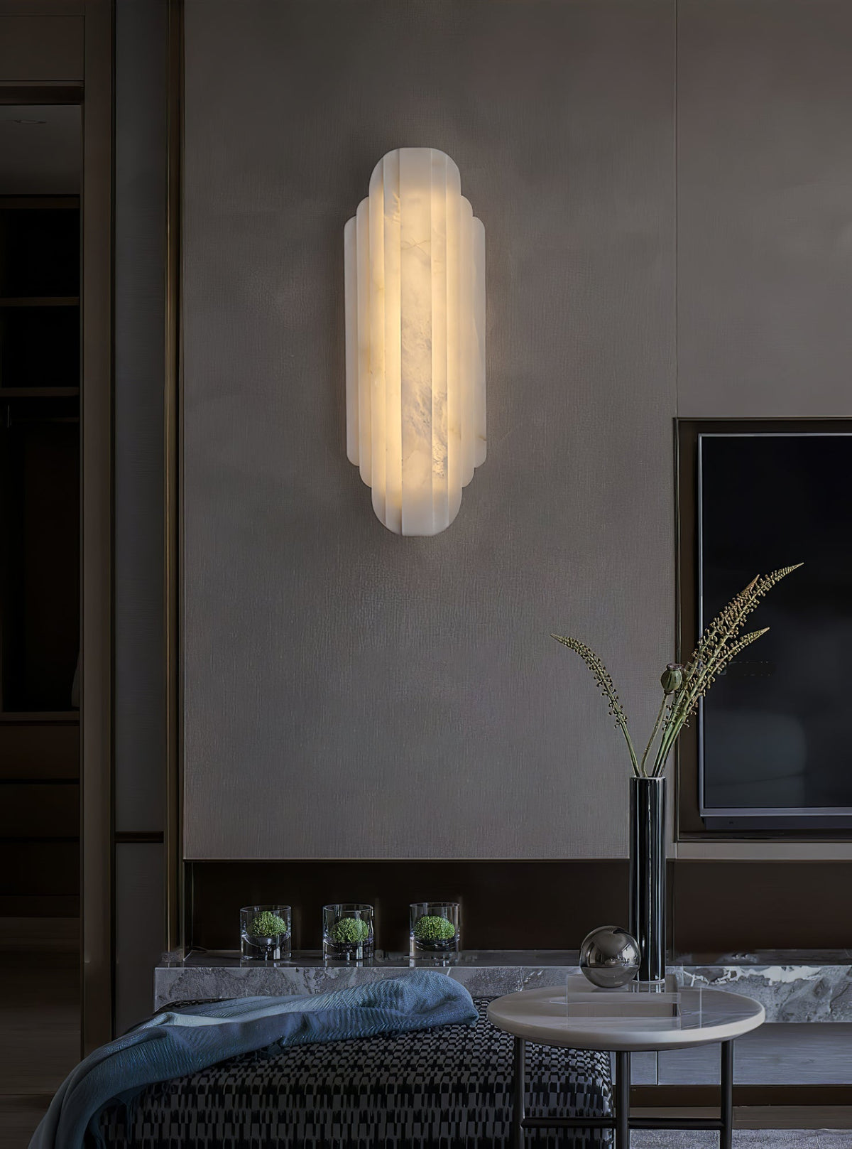 Avenanina Art Deco albasten wandlamp