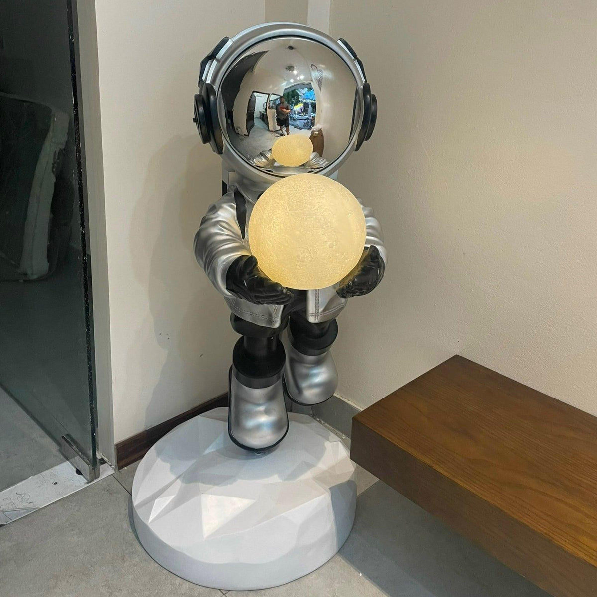 Celeiella Chandler Moderne vloerlamp van hars