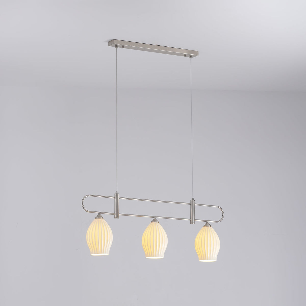 Arlirir moderne hanglamp met minimalistisch kunstwerk in keramiek